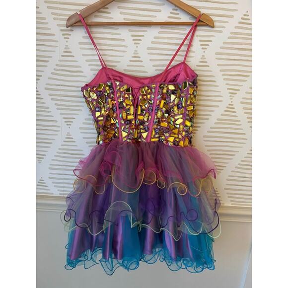 Dave & Johnny Size 7/8 Gem Tiered Prom 80’s Inspired Evening Dress - Picture 5 of 7